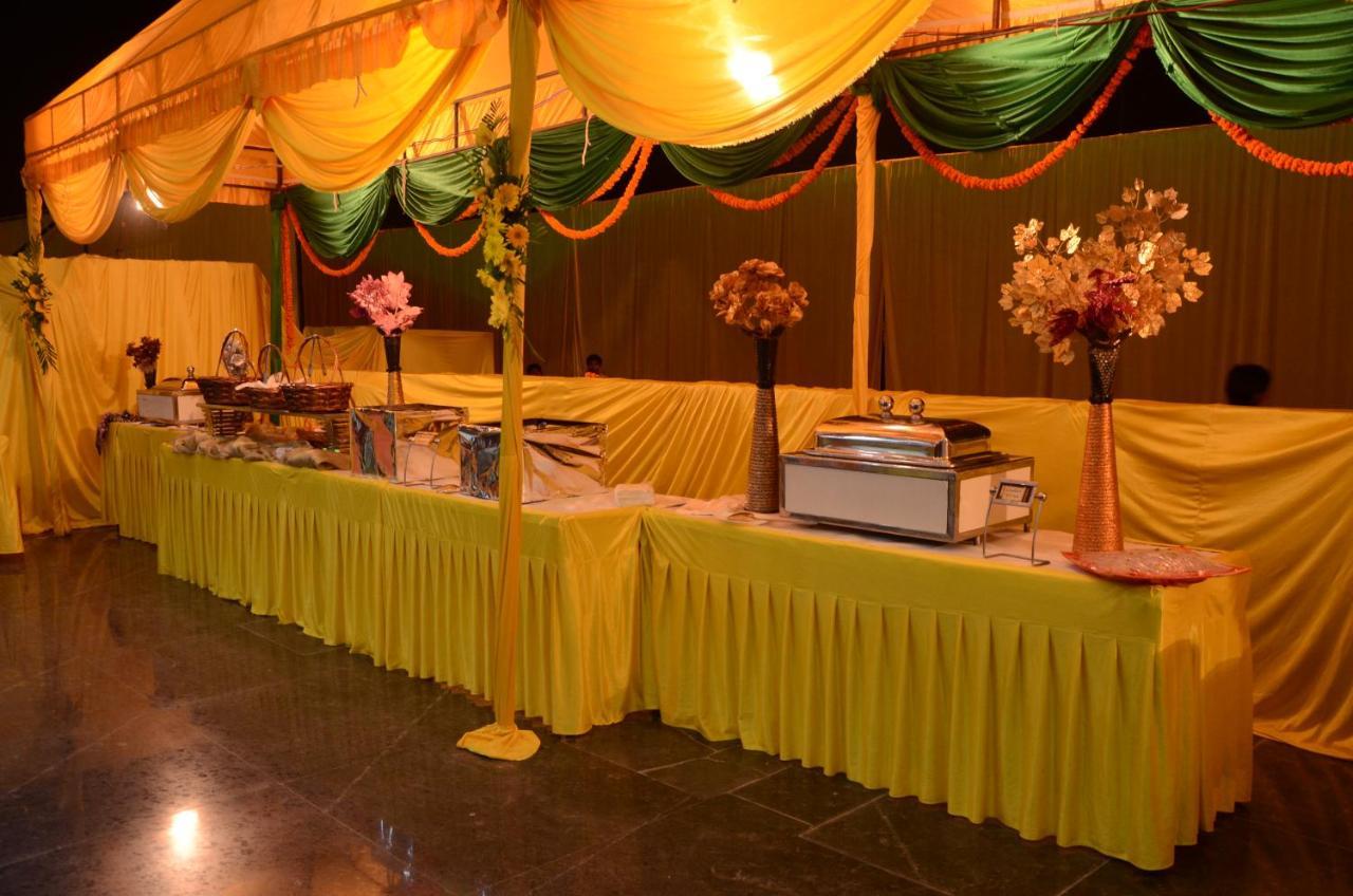 Arsh Residency Hotel Lucknow Exterior photo